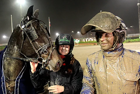 Kura lentää Vermossa, mutta se ei Juhani Tapania ja Tanpopoa haitannut.