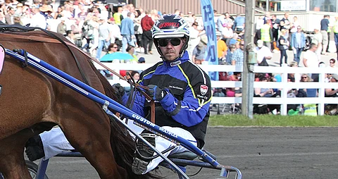 Jani Hartikaisen valmentama Vihjeen Vinha on vahvoilla päätöskohteessa.