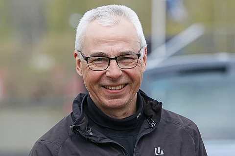 Tom Eriksson siirtyy syyskuun alusta alkaen Nina Pettersson-Perklenin kakkosvalmentajaksi.