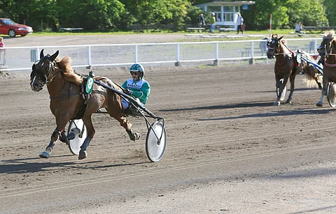 Jouni Törmänen karkasi Eetin kanssa muilta.