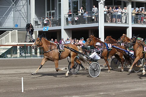 Antti Teivaisen ajama Juliette Lax ravasi mailin aikaan 23,2a.