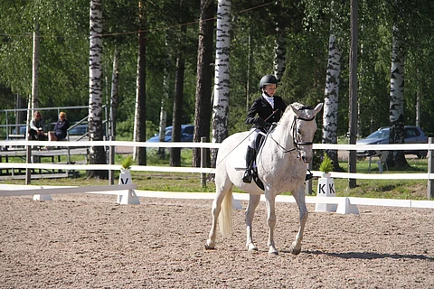 Sanna Koskiluhta ja Liptona III sunnuntaina.