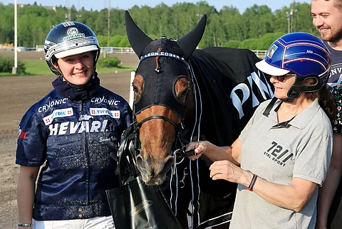 Leon Coger on napsinut Väreen perheen iloksi voittoja tänä vuonna tiehään tahtiin.