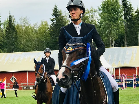 Madis Morna ohjasi Chadonnay Nahin voittoon.