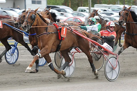 MAS Chili juoksi yhden 4-vuotiskauden kahdeksasta voitostaan 75-sarjassa Kaustisella.