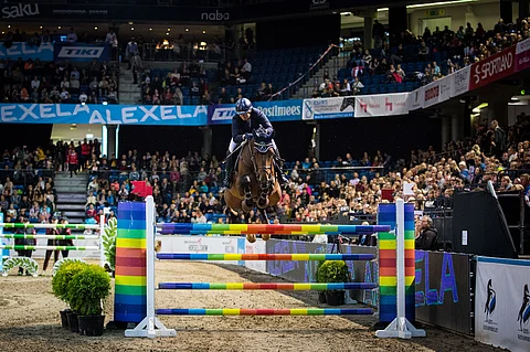 Sanna Backlund lennätti Zorro H:n tuplanollaan Tallinna Internationa Horse Show´ssa.