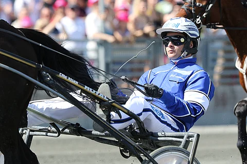 Erik Adielsson on Dragsterin ohjastaja. Kuva: Jarno Unkuri