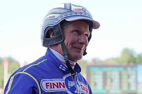 Jorma Kontio ajoi kaksi voittoa Gävlessä.