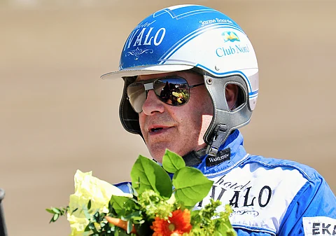 Jarmo Saarela hakee kengittä kilpailevalla Club Nord Yankeella voittoa neloskaistalta.