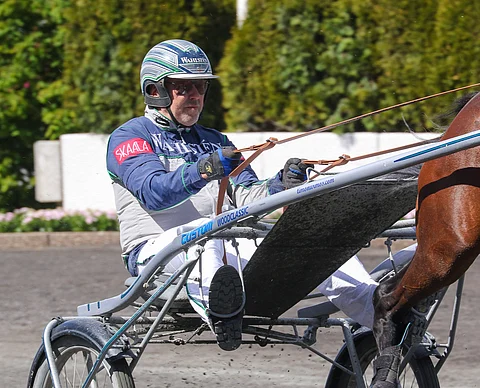 Timo Nurmoksen talli oli vauhdissa Örebrossa. Kuva: Anu Leppänen