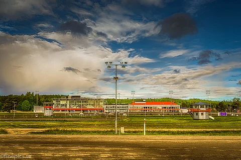 Uumajan raviradan valmentajakaartiin toivotaan suomalaistakin vahvistusta.
