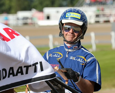 Juha Länsimäki on Tuulian Sällin vakikuski.