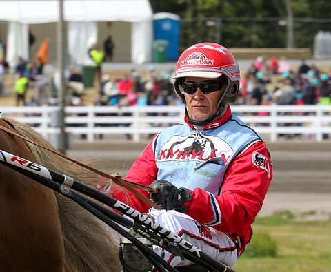 Harri Koivusen ohjastama Ainon Aaria otti yllätysvoiton.