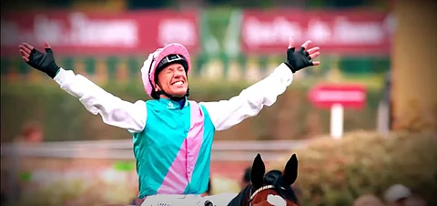 Frankie Dettori on jockey ja Enable on hevonen, jota maailma sunnuntaina seuraa.