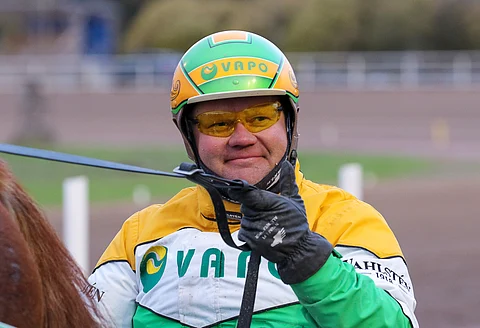 Teemu Okkolinilla lienee taas syytä hymyyn Avotin juoksun jälkeen.