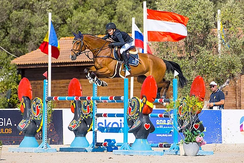 Hugo Kogelnig ja Vermont ottivat upeasti hopeaa lapsiratsastajien EM-kilpailuissa Portugalissa.