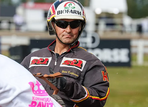 Harri Kotilainen pyrkii tarjoamaan Chasing Highsille mieluisan juoksun vapaalla radalla.