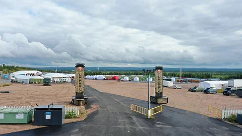 Kolmen vuoden takaisella kuninkuusraviareenalla järjestetään tänä viikonloppuna maailman suurin suunnistusviestitapahtuma.