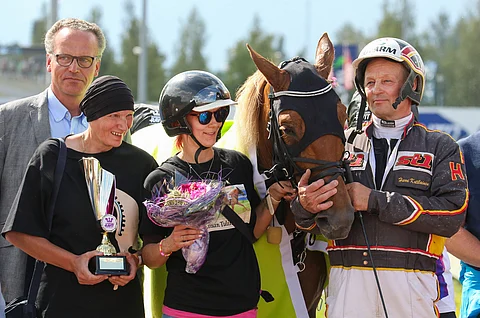 Liisan Tulilintu löi tiskiin loistavan esityksen, vaikka avausmatka jätti paljon kysymysmerkkejä.