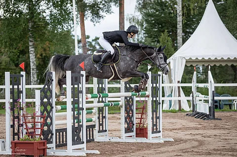 Susanna Rautanen ja Backwoods Diamond Kiss voittivat Breedersin kesällä.
