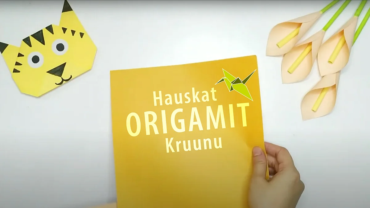 Hauskat origamit -videosarjassa aiheena kruunu.