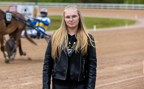 Roosa Haataja on Kajaanin raviradan toimitusjohtaja.