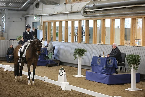 Peter Holler ja GP-luokan voittaja Anu Sironen Fiorettolla. 