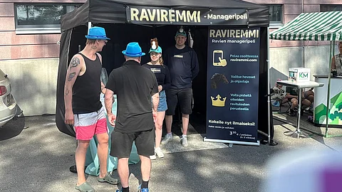 Raviremmi esittelyteltta