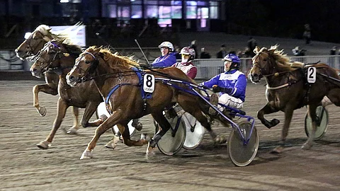 Poikkeus, Ville Korjus