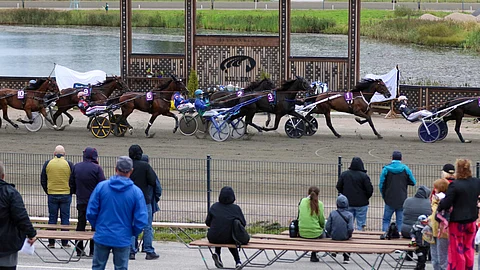 Se viikonpäivä, jolle ravit osuvat, vaikuttaa myös yleisömäärään.