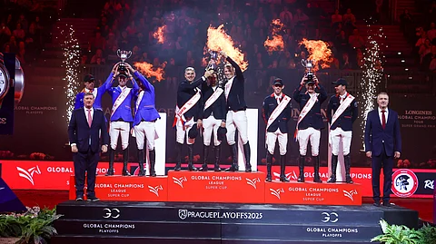 Show-meininki kuuluu GCL-sarjaan. Joukkuekisan voittajaseremoniassa liekit leiskuivat.