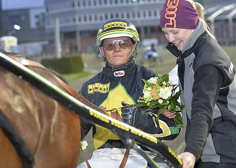 Ville Nisonen palaa pitkän Ruotsin kiertueen jälkeen Suomeen.