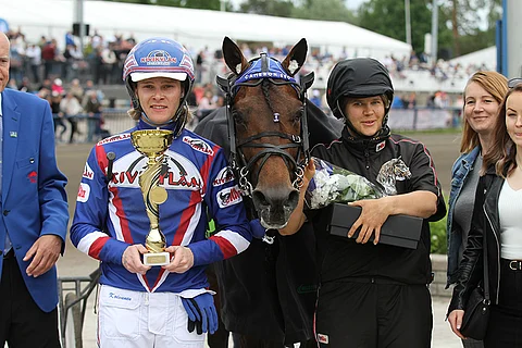 Mark More kiritti hyvin, mutta Olli Koivusen ajama Cameron Evo piti pintansa 08,5-lopetuksessa.